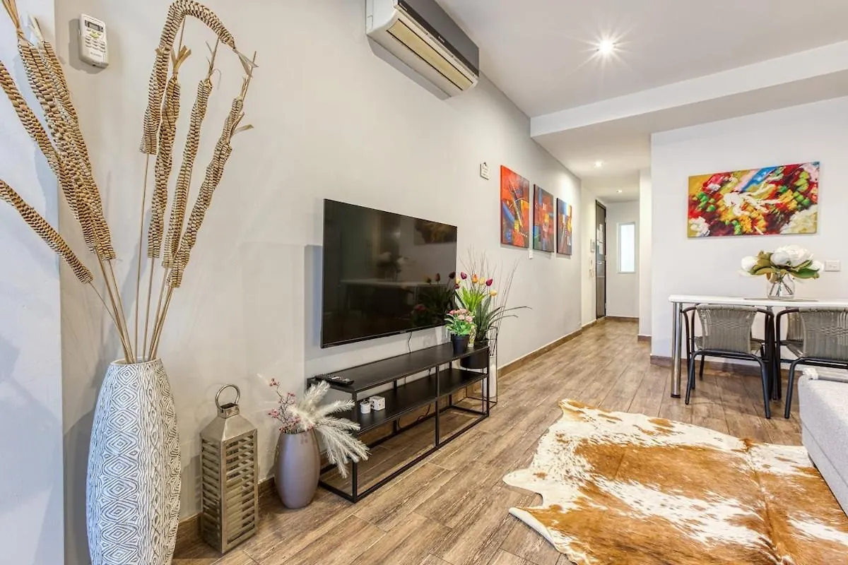 Stylish Apartment In The Heart Of The City Saint Julian's 0*,  Malta